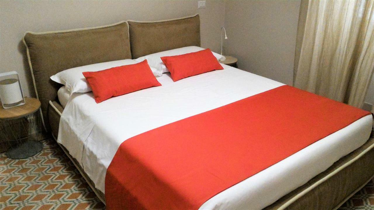 Casa Isabela Luxury Rooms Melfi Dış mekan fotoğraf